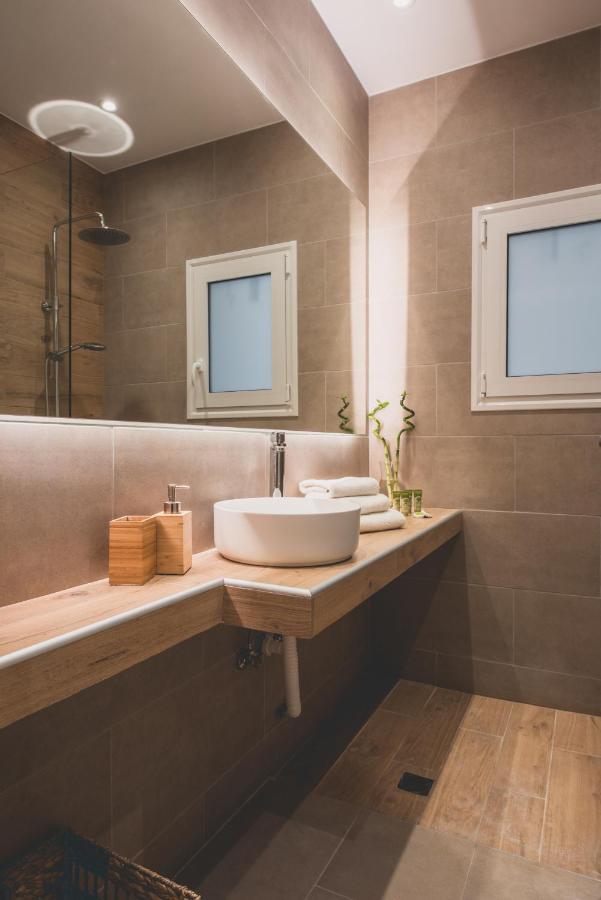 90M2 Luxury Apartment In The Heart Of Athens - Living Stone Sunstone Exterior foto