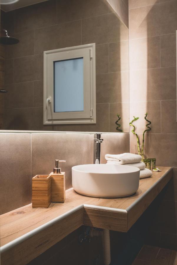 90M2 Luxury Apartment In The Heart Of Athens - Living Stone Sunstone Exterior foto